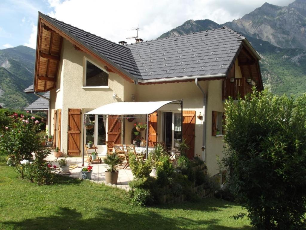 Maison Montricher-le-Bochet Exteriör bild